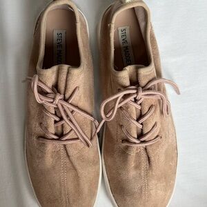 Steve Madden Beige Suede Lace-Up Shoes